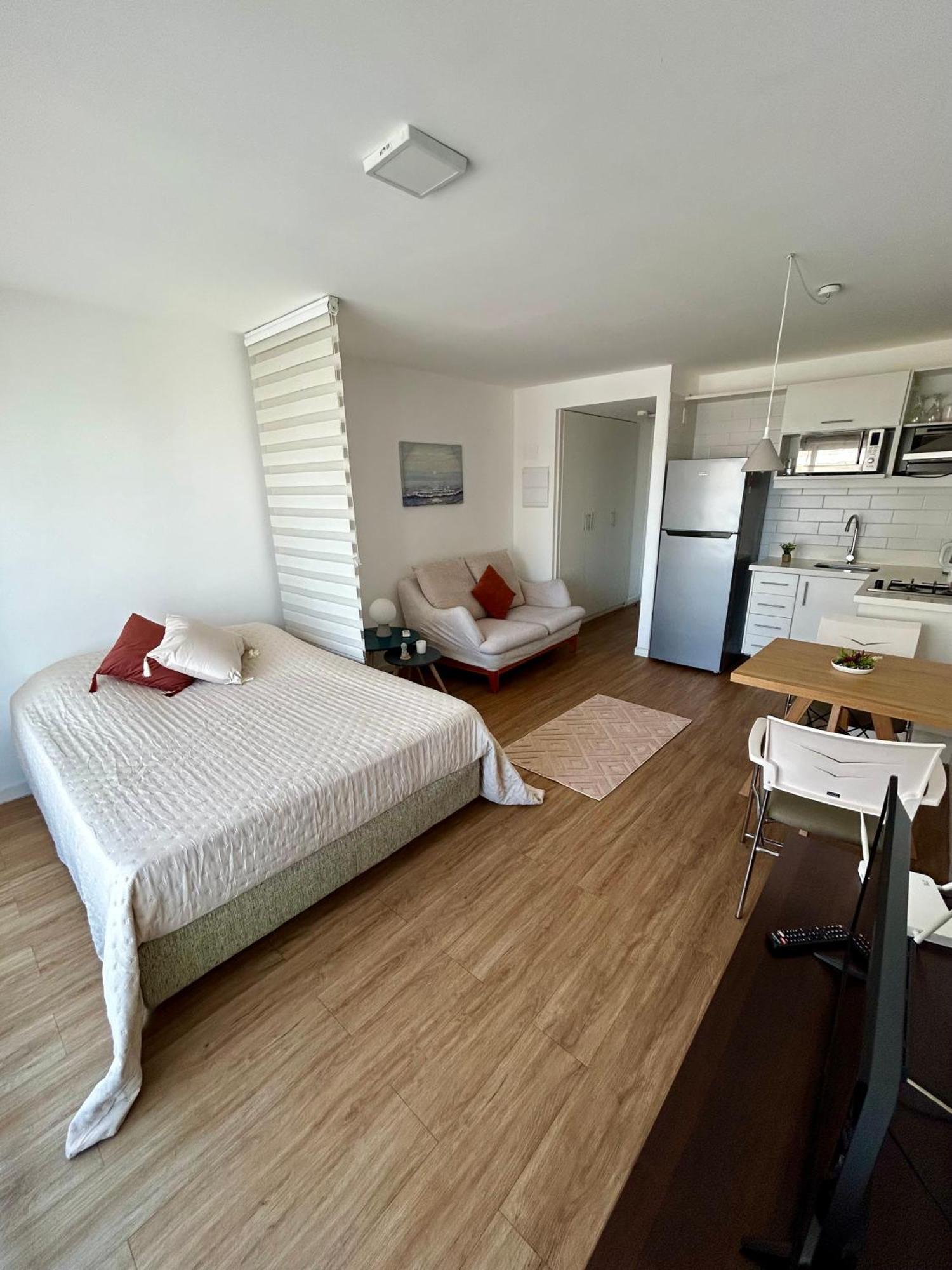Apartamento Hermoso Monoambiente En Punta Carretas Piso 8 Montevideo