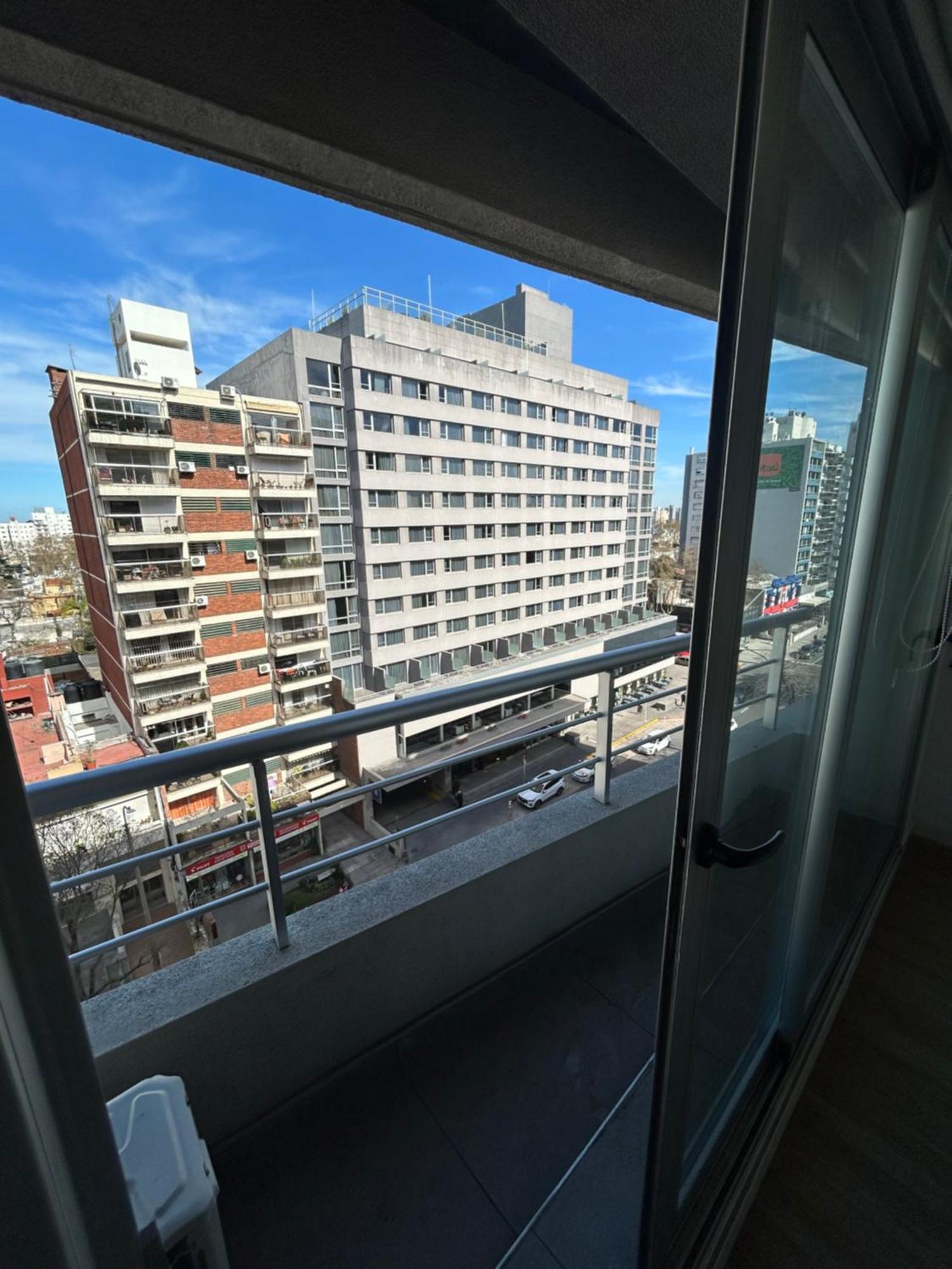 Hermoso Monoambiente En Punta Carretas Piso 8 *